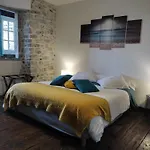 Amphitryon Bed and Breakfast