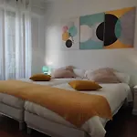 Amphitryon Bed and Breakfast 3*