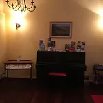 Amphitryon Bed and Breakfast