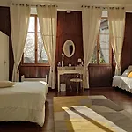 Amphitryon Bed and Breakfast