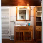Amphitryon Bed and Breakfast
