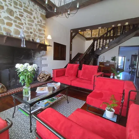 Amphitryon Bed & Breakfast