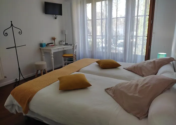 Amphitryon Bed & Breakfast Oloron-Sainte-Marie