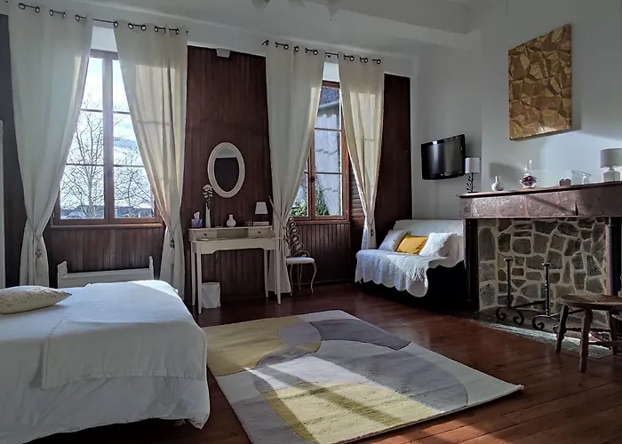 Amphitryon Bed & Breakfast