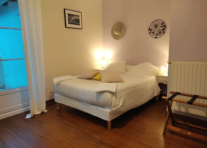 Amphitryon Bed & Breakfast 3*